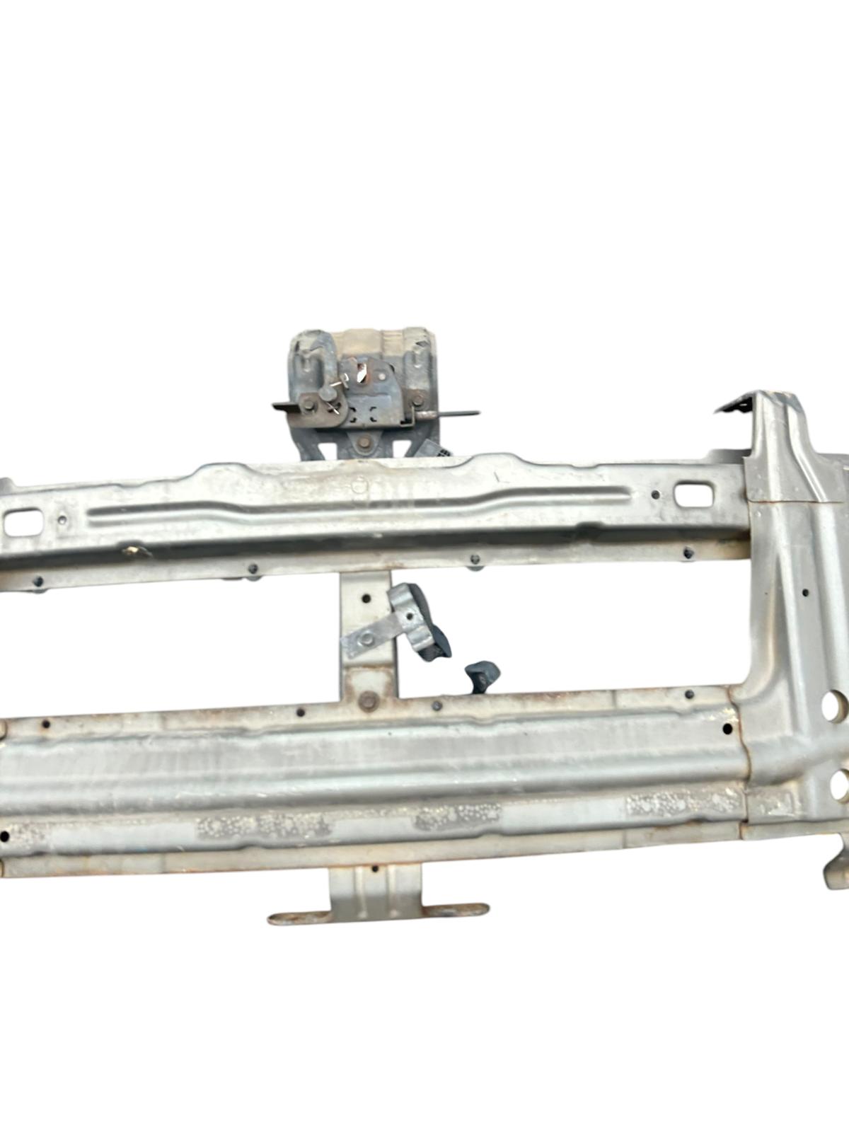Traversa anteriore Opel Antara 2.0 150 cavalli 2006/2011 96629078