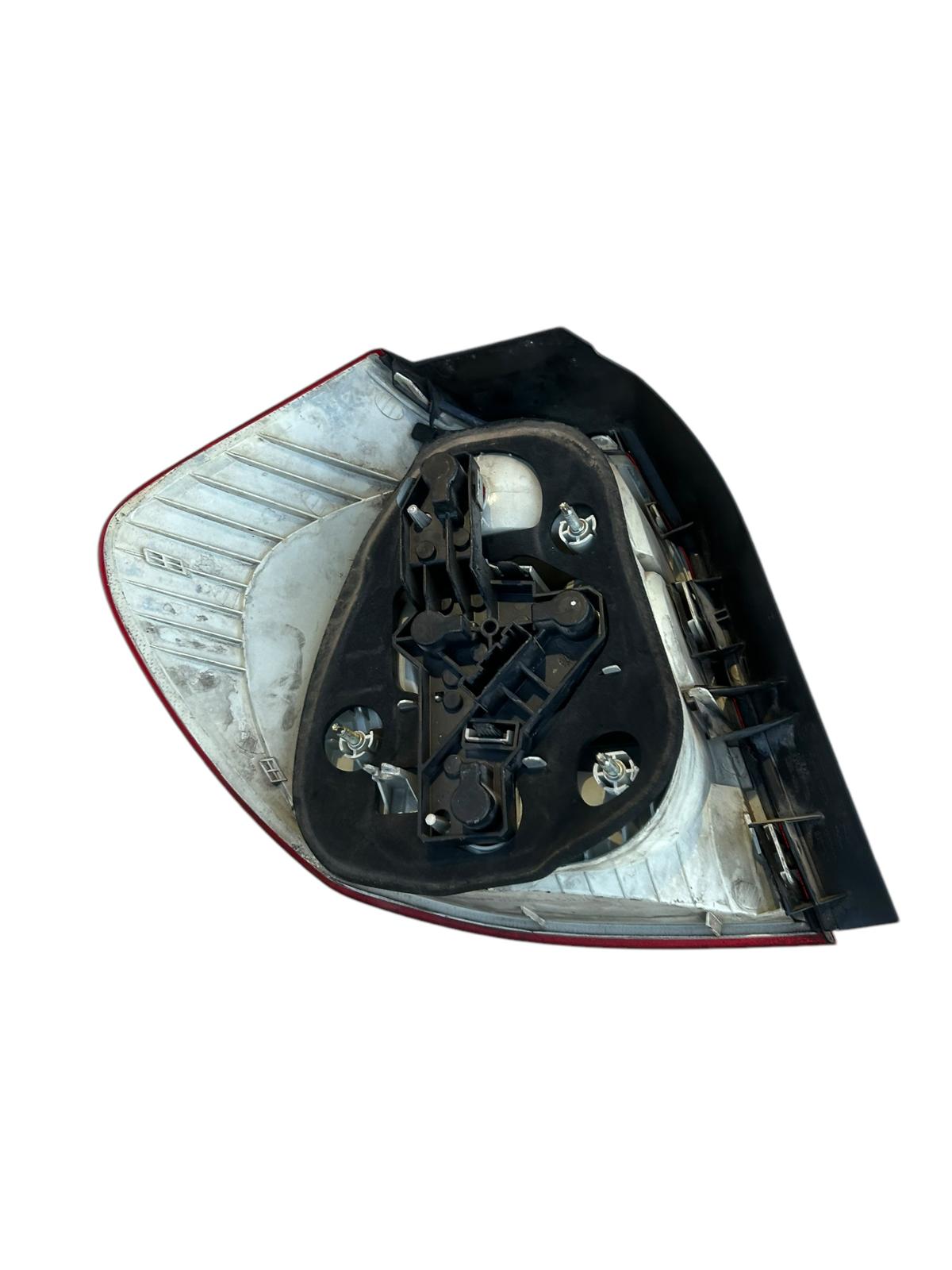 Fanale stop posteriore destro bmw serie 1 e 87 2004/2007 3018380000
