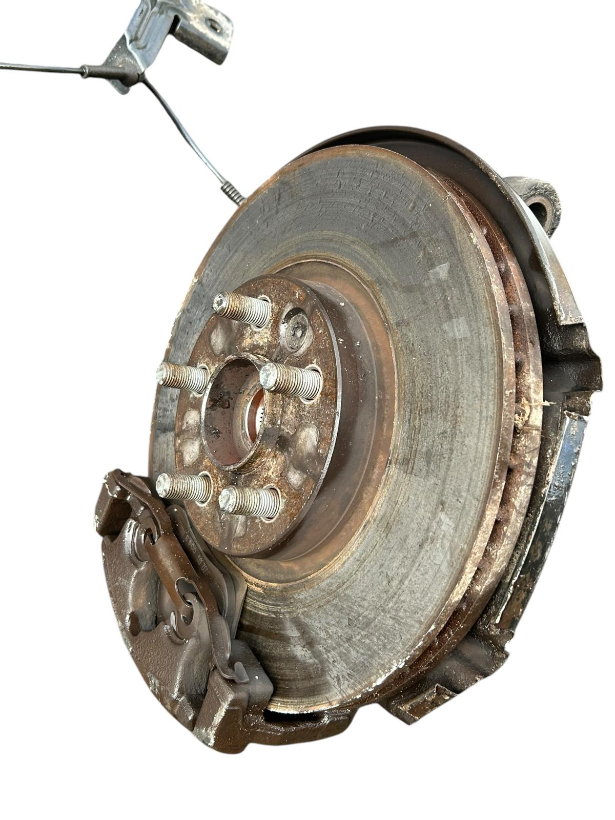 Montante anteriore sinistro Land Rover Freelander 2 L359 2006/2014 LR006859