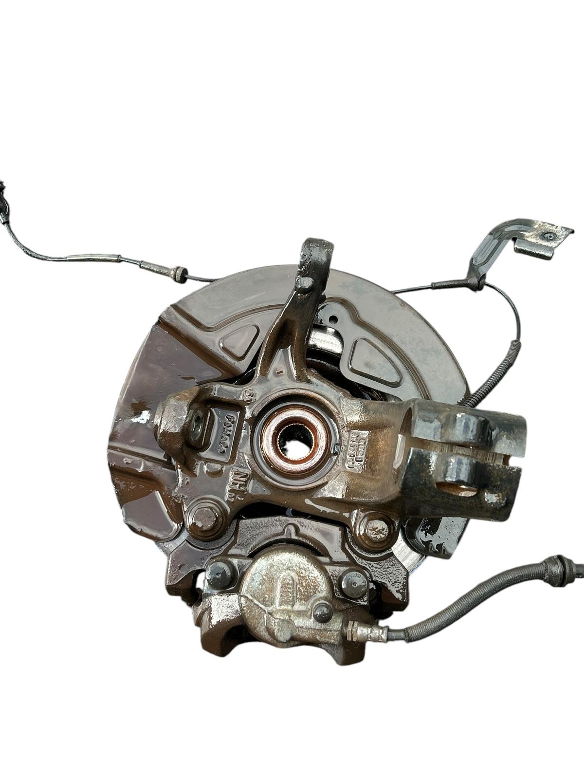 Montante anteriore sinistro Land Rover Freelander 2 L359 2006/2014 LR006859