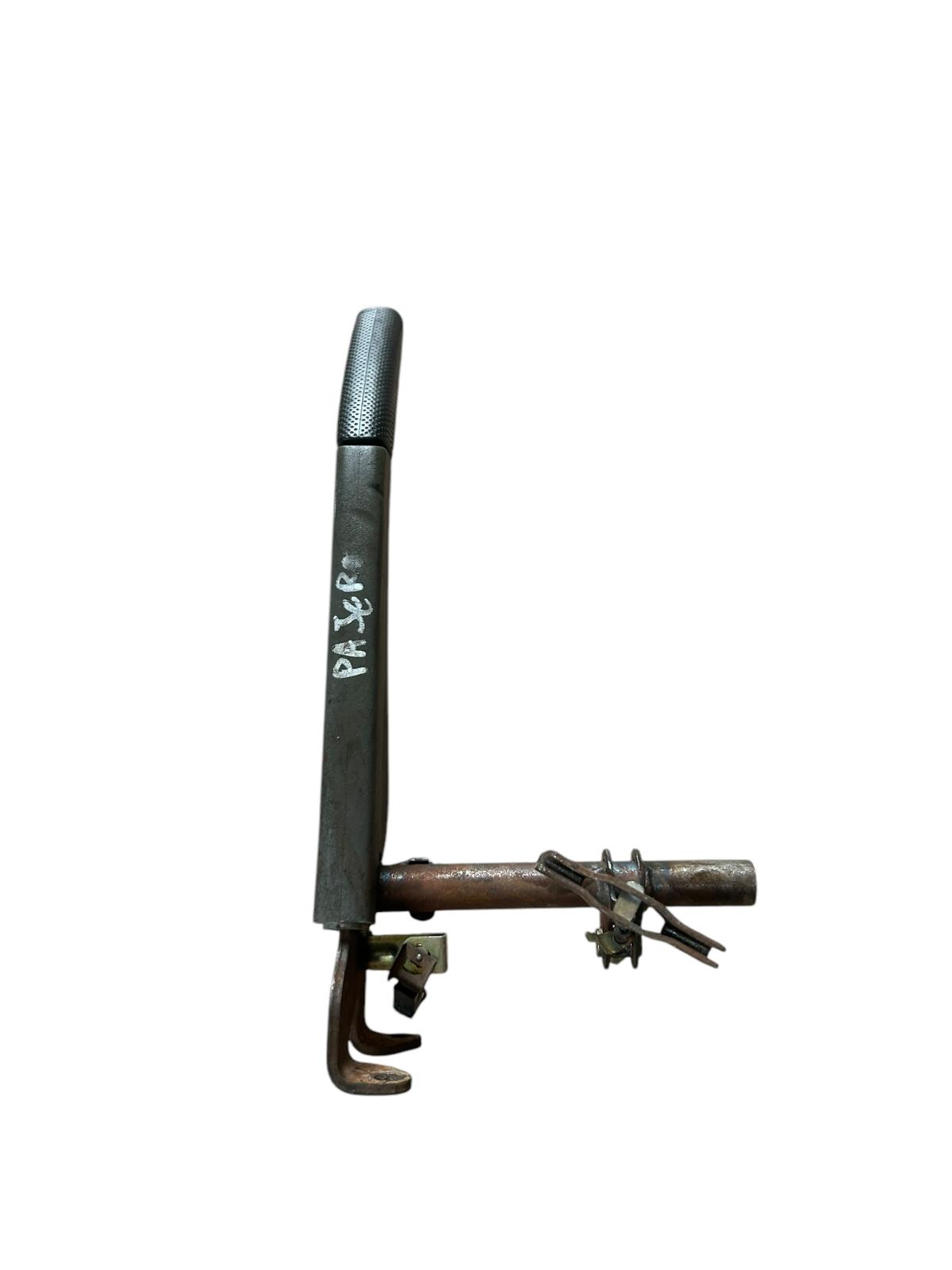 Leva freno a mano mitsubishi pajero v60 2000/2007 MR617124