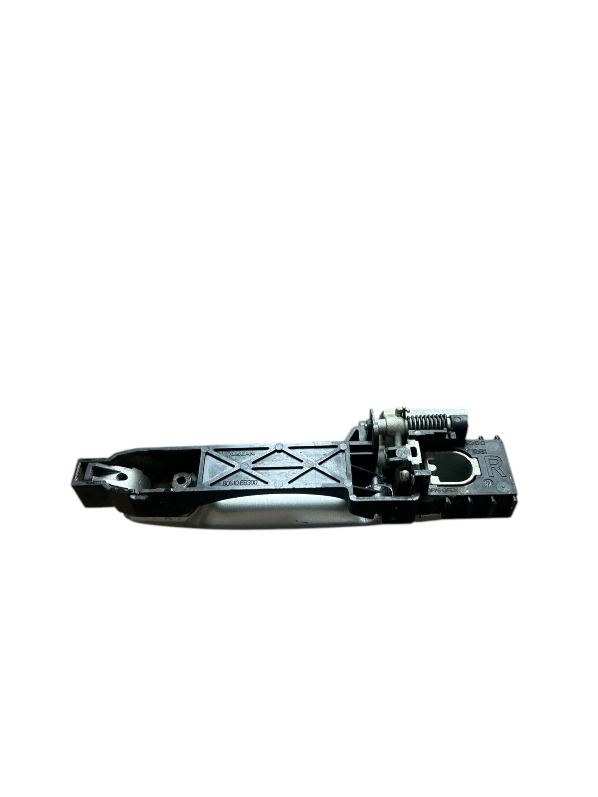 Maniglia portiera posteriore destra nissan qashqai j10 2006/2014 806010EB300