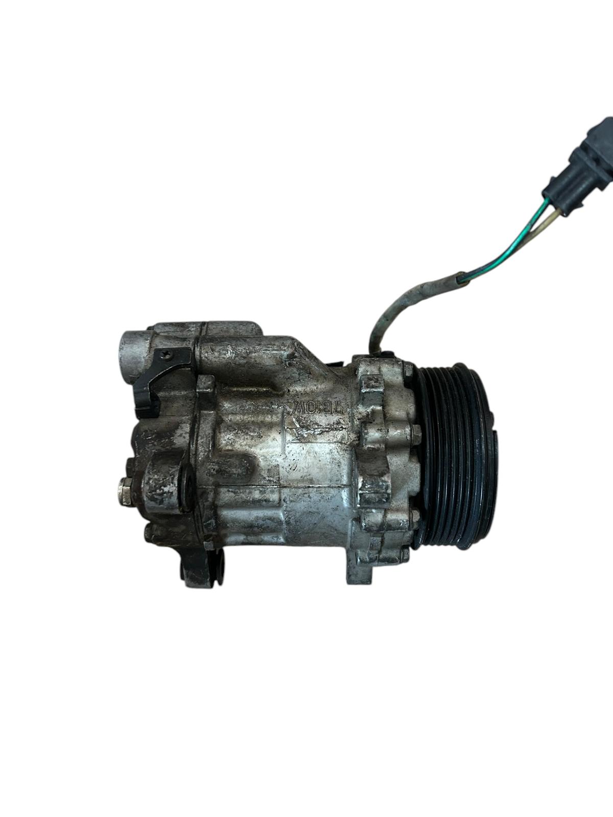 Compressore clima volkswagen polo III serie 1994/2002 ;6N0820803A