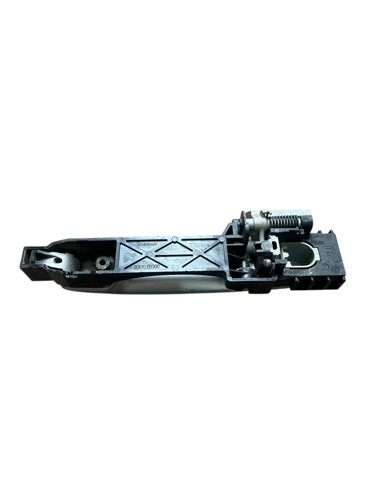 Maniglia portiera posteriore destra nissan qashqai j10 2006/2014 806010EB300