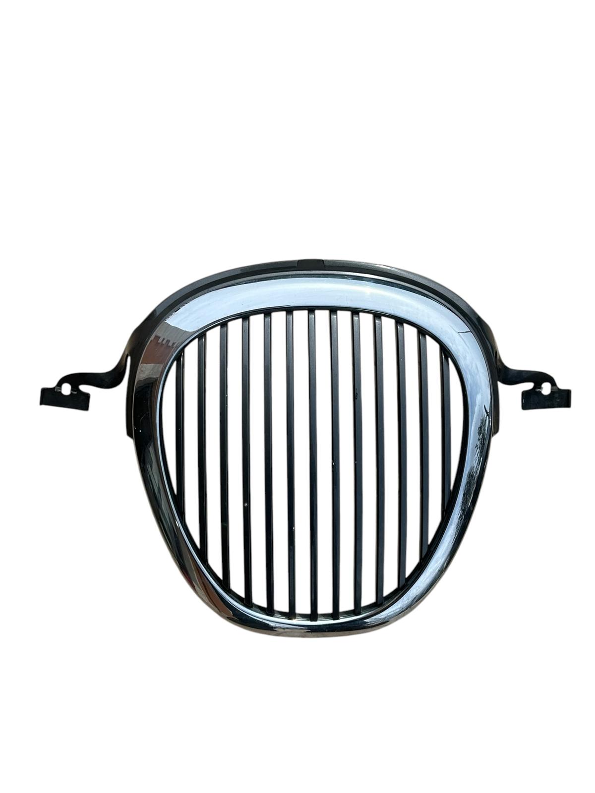 Griglia anteriore jaguar s type 1999/2007 XR83-8A133-AA