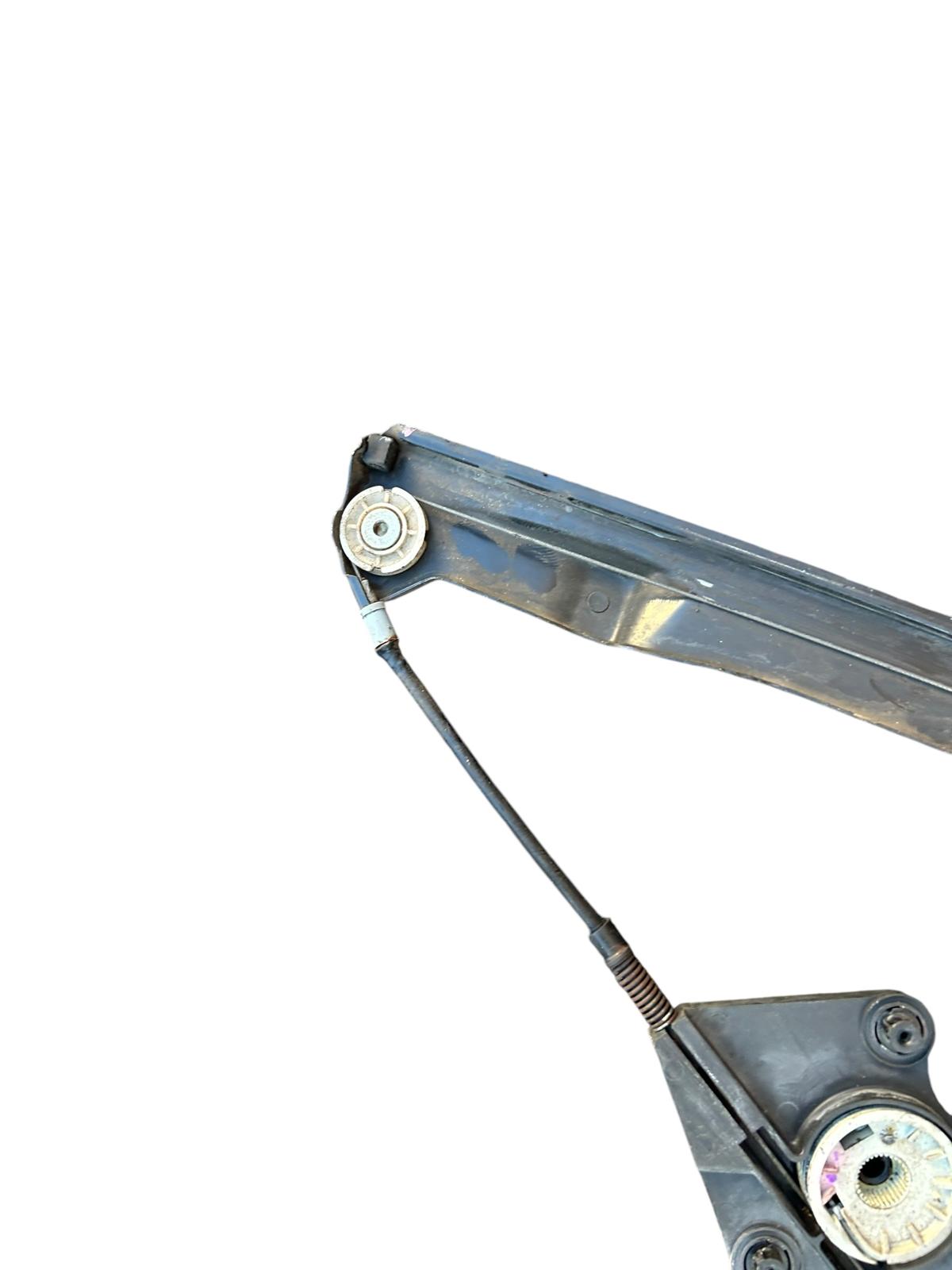 Alza cristallo anteriore sinistro alfa romeo 159 2005/2011 71740175
