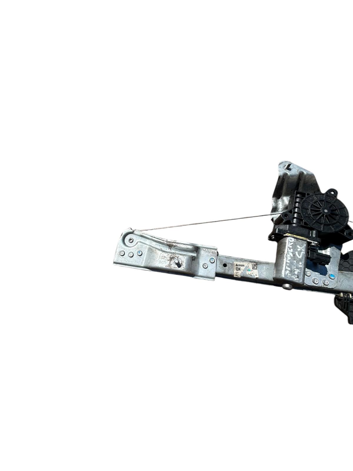 Alza cristallo ANTERIORE SINISTRO DACIA SANDERO 2008/2012 82007338290