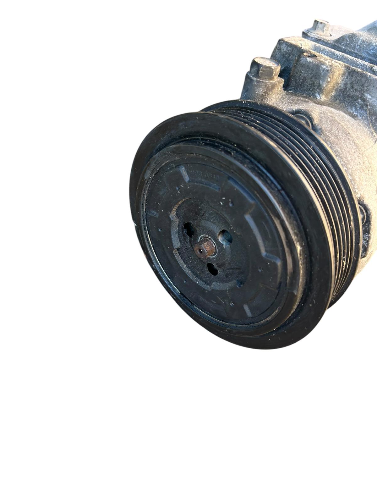 Compressore clima volkswagen polo IV serie 1400 TDI 75 CV 2001/2009 6Q0820803J