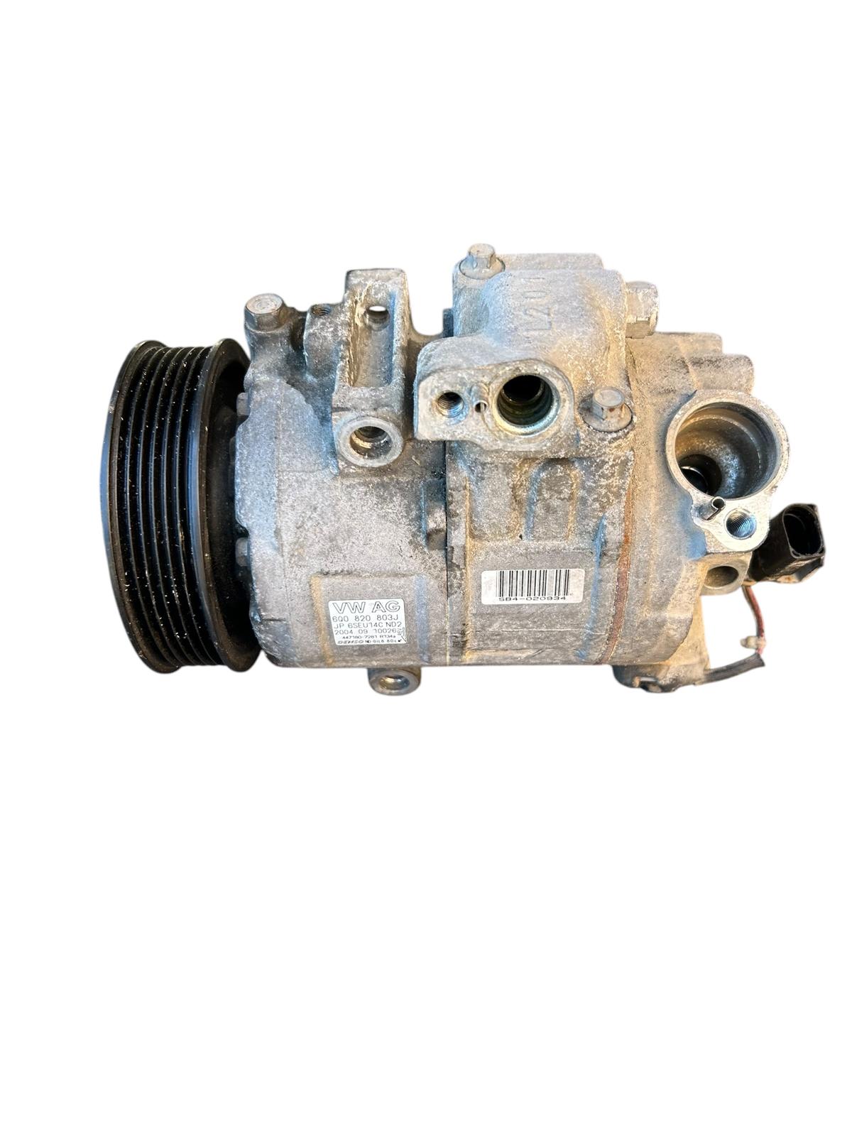 Compressore clima volkswagen polo IV serie 1400 TDI 75 CV 2001/2009 6Q0820803J