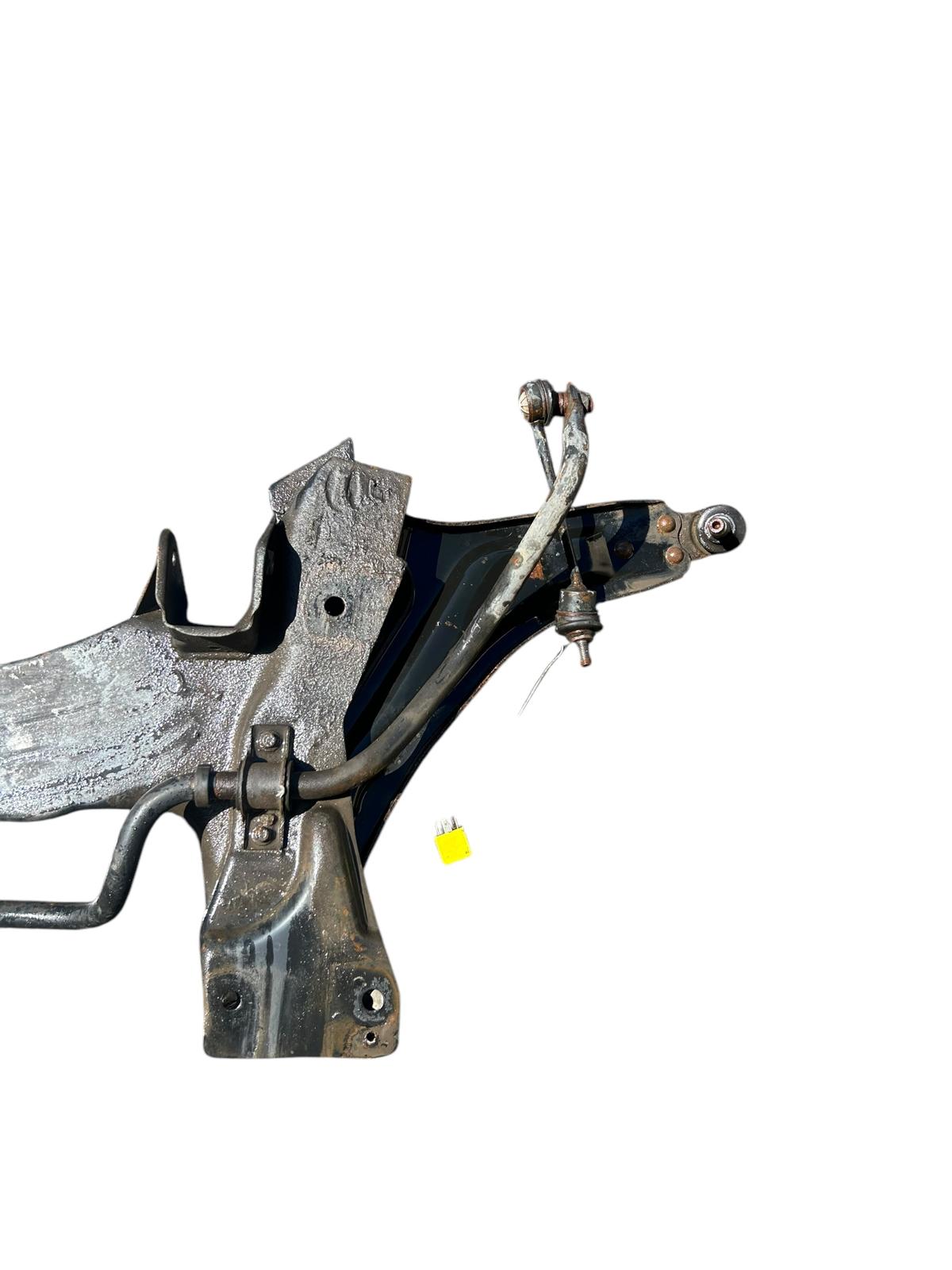 Sotto telaio culla motore anteriori Rover Freelander I Serie 2000 td 98 Cavalli1997/2003 KGB000031