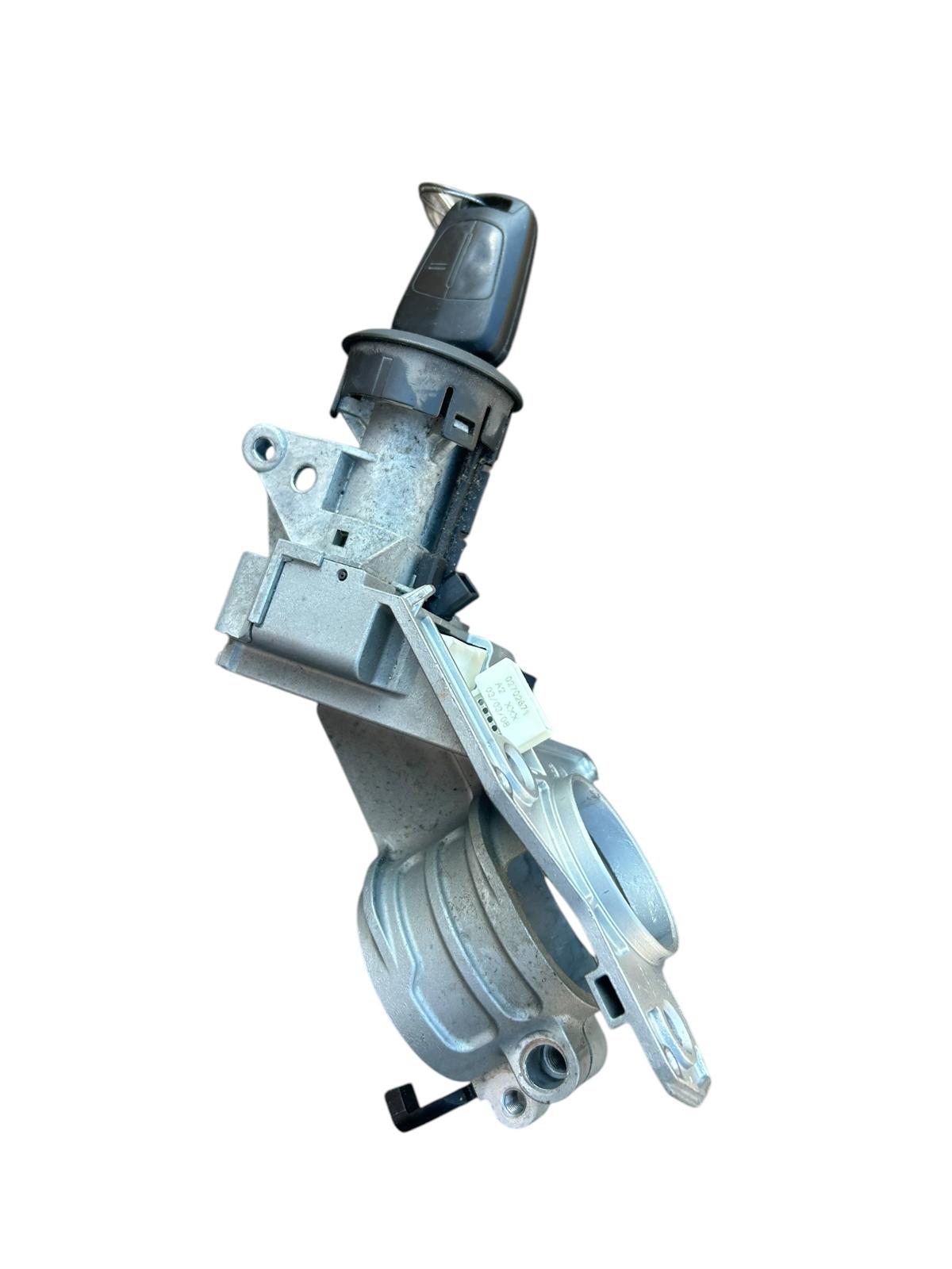 Blocchetto di accensione opel zafira b 2005/2014 N0501881