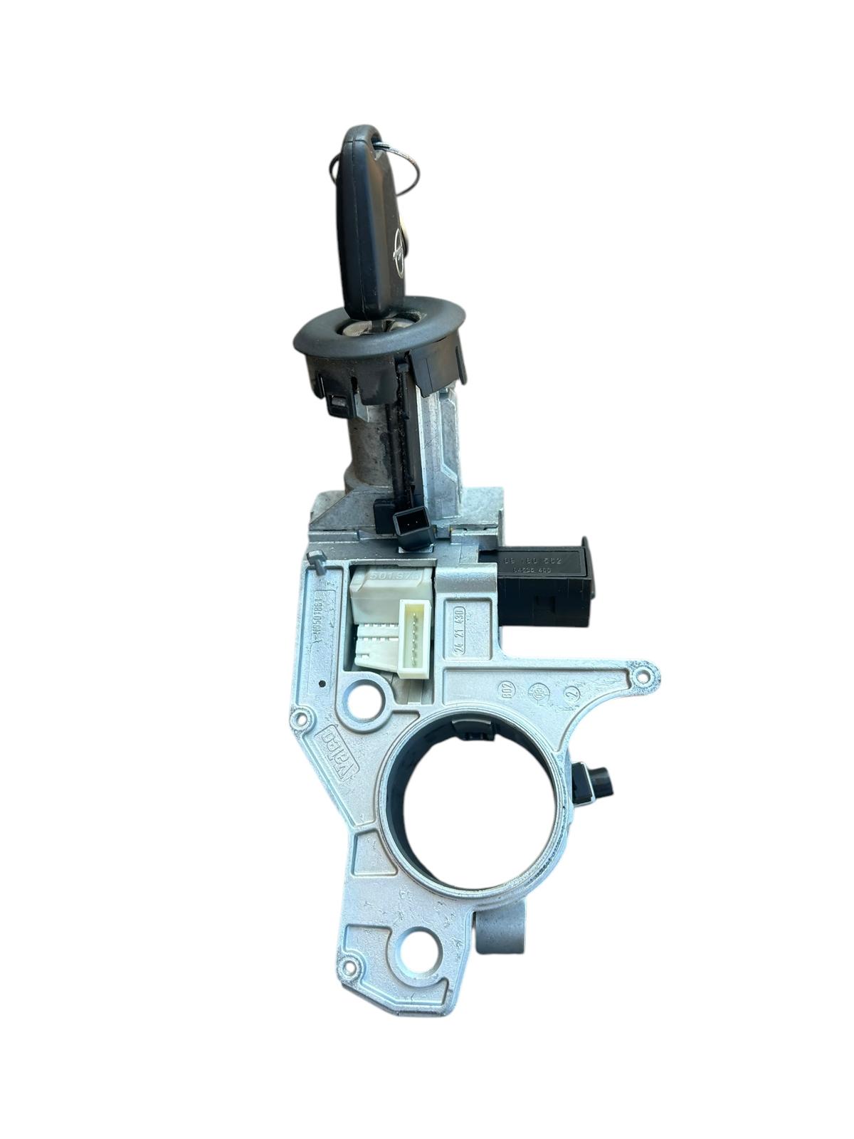 Blocchetto di accensione opel zafira b 2005/2014 N0501881