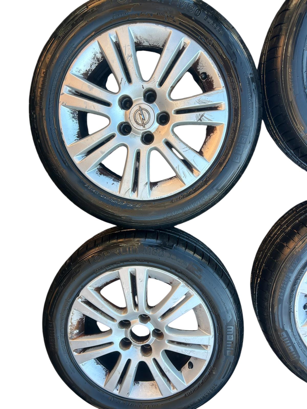 Cerchi in lega da 16 Opel Zafira B 1900 cdti 2005/2014 6.5JX16H2