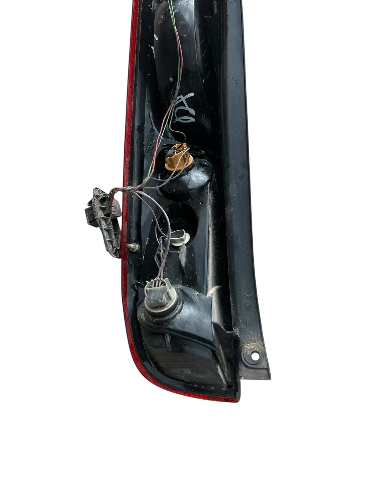 Fanale posteriore destro ford fiesta V serie 1400 tdci 50 kw 2002/2010 6S61-13404-B