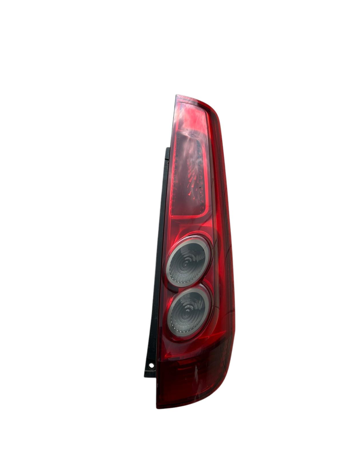 Fanale posteriore destro ford fiesta V serie 1400 tdci 50 kw 2002/2010 6S61-13404-B