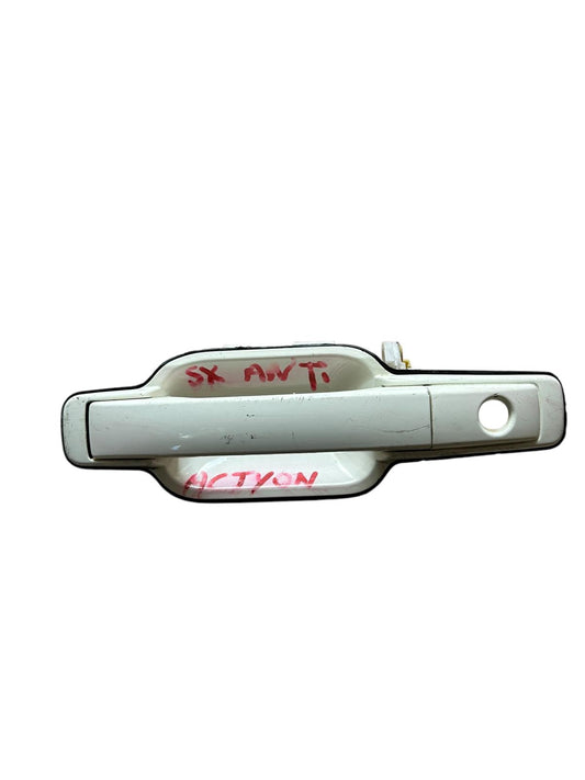 Maniglia anteriore sinistra Ssangyong actyon 2012/2019 72440-31000