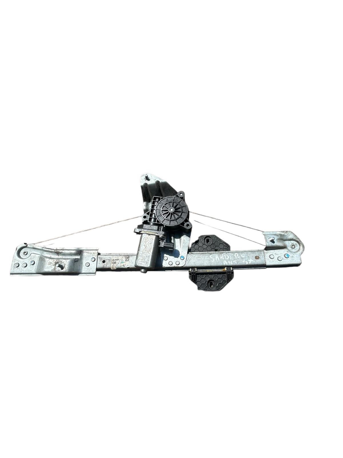 Alza cristallo ANTERIORE SINISTRO DACIA SANDERO 2008/2012&nbsp;82007338290