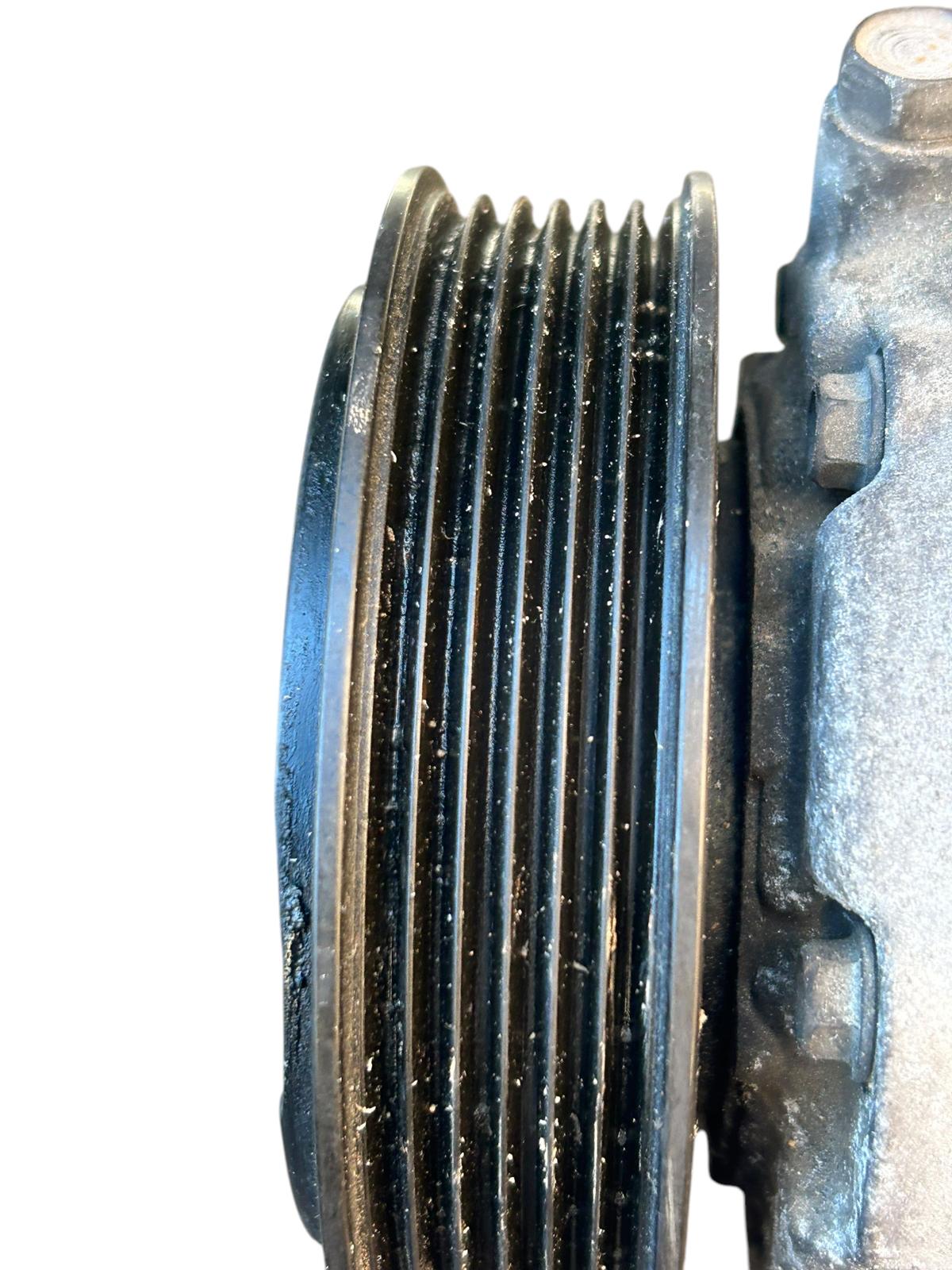 Compressore clima volkswagen polo IV serie 1400 TDI 75 CV 2001/2009 6Q0820803J