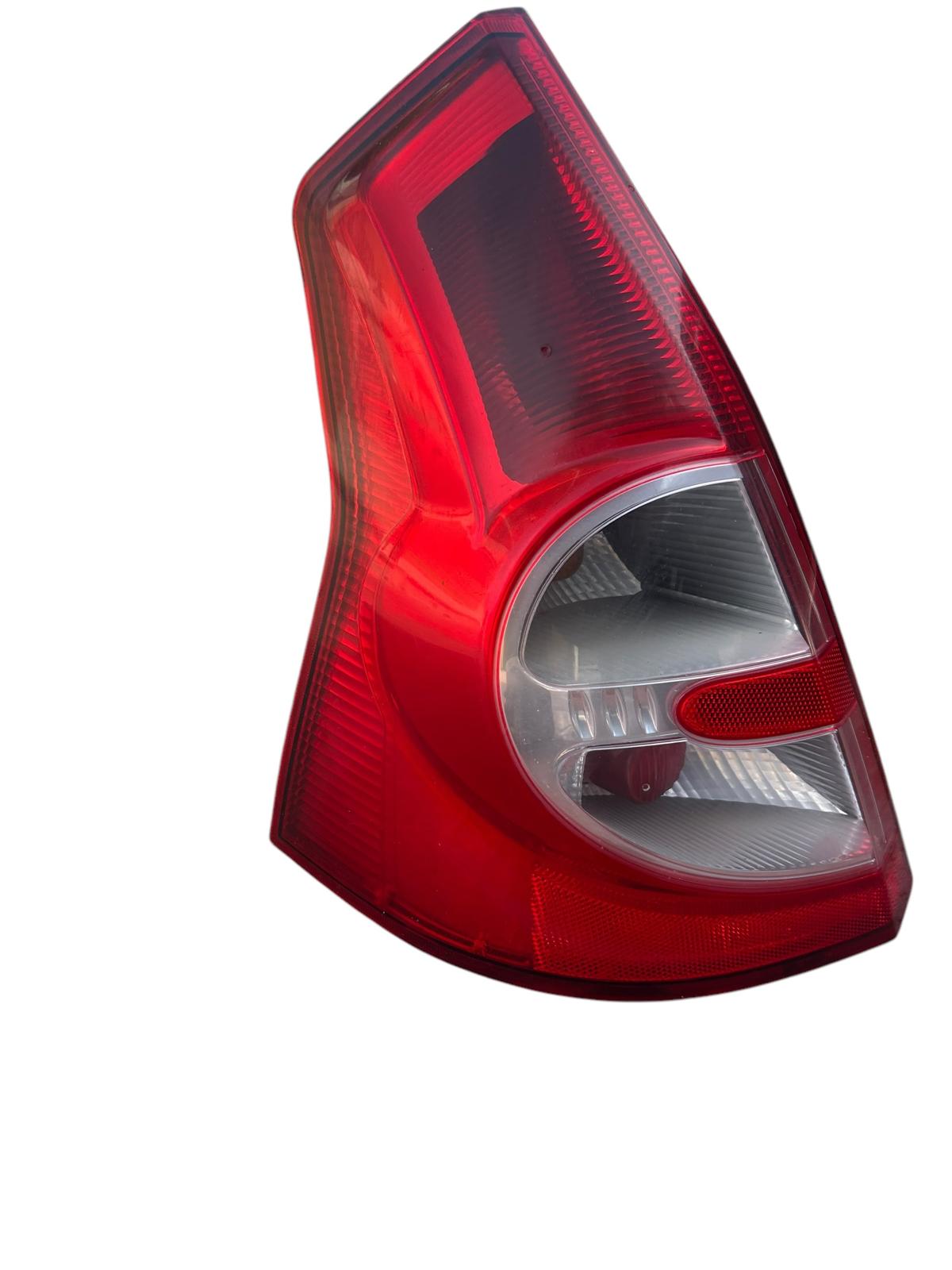Fanale posteriore sinistro dacia sandero I serie 2008/2012 8200734825